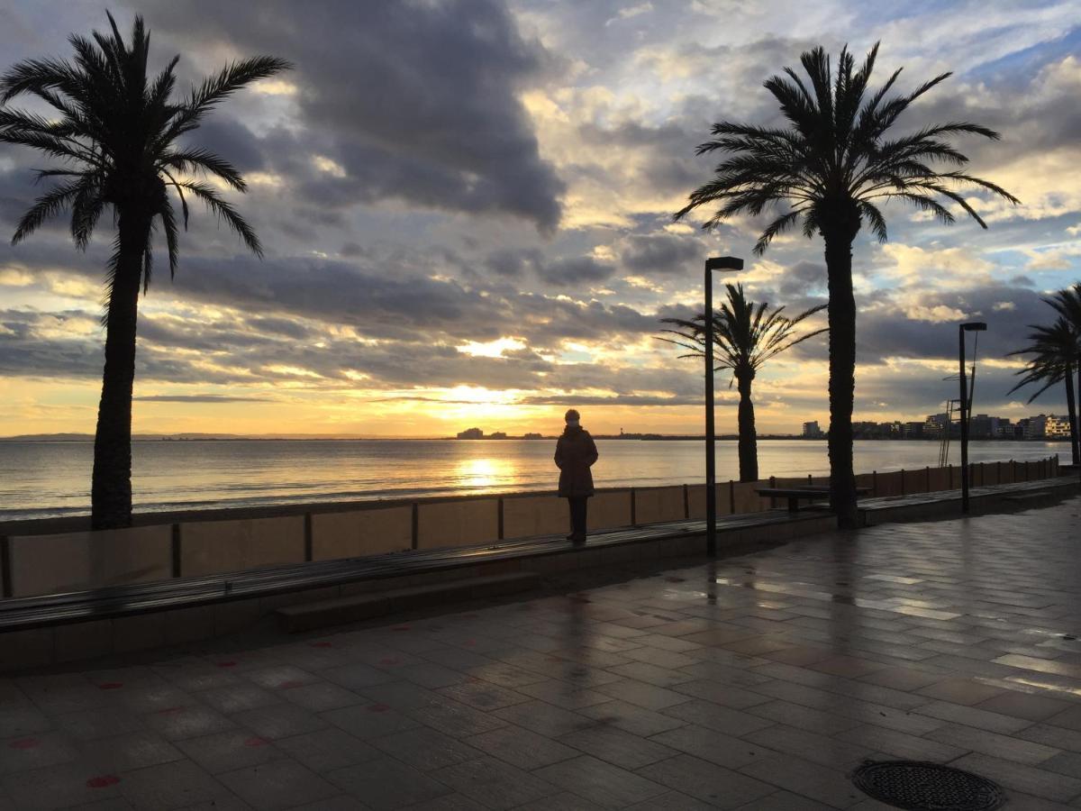Appartement Standing 58M Plage A 3Mn En Voiture Roses Dış mekan fotoğraf