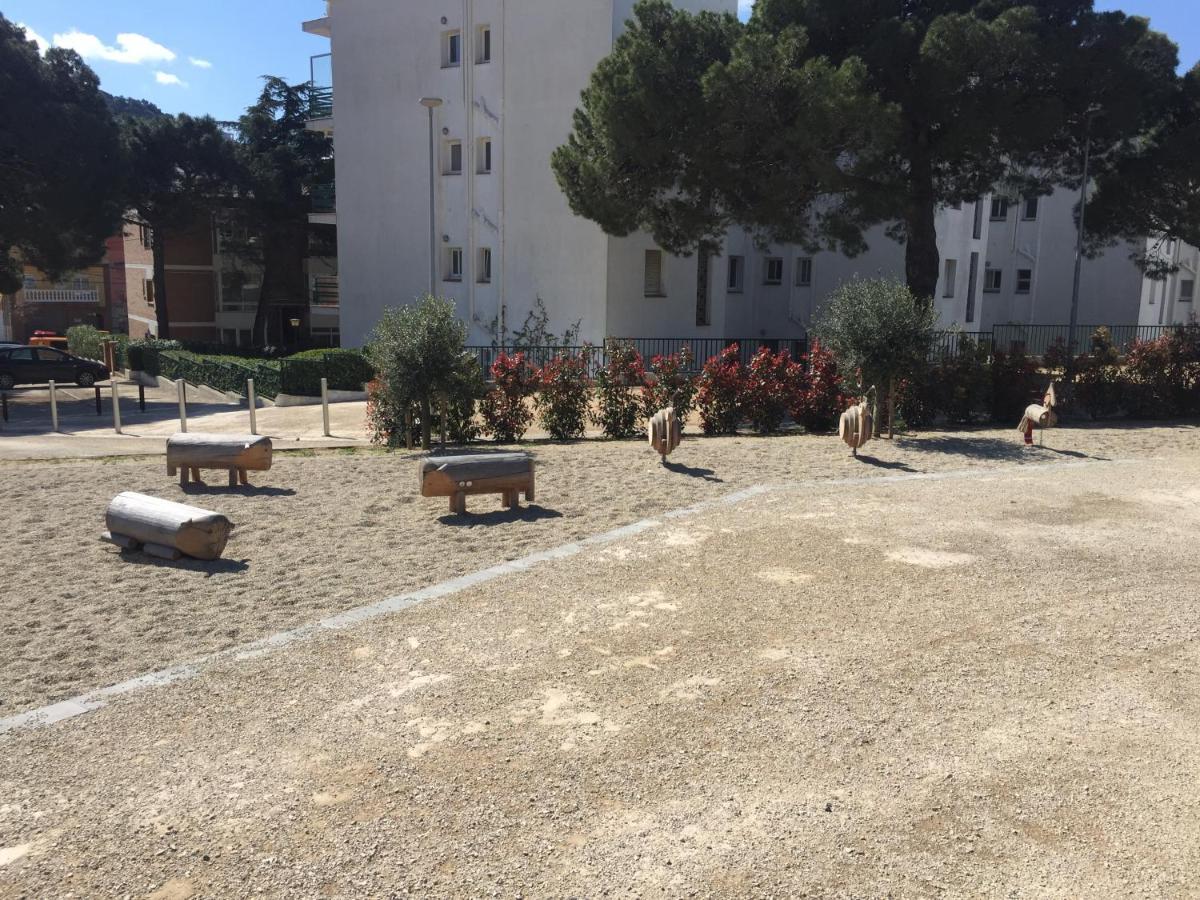Appartement Standing 58M Plage A 3Mn En Voiture Roses Dış mekan fotoğraf