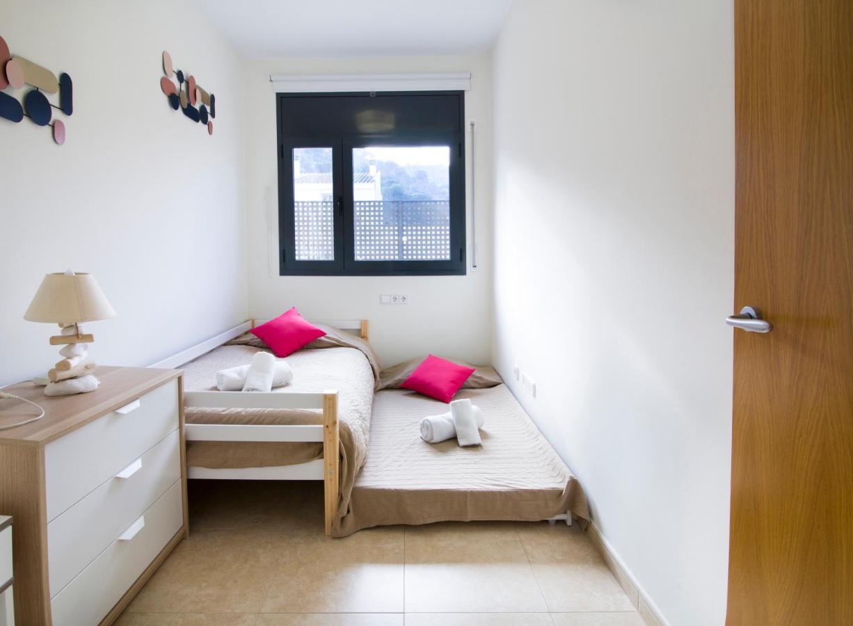 Appartement Standing 58M Plage A 3Mn En Voiture Roses Dış mekan fotoğraf
