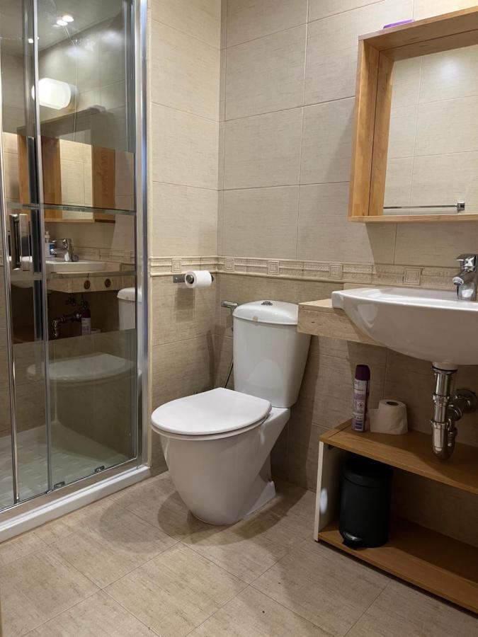 Appartement Standing 58M Plage A 3Mn En Voiture Roses Dış mekan fotoğraf