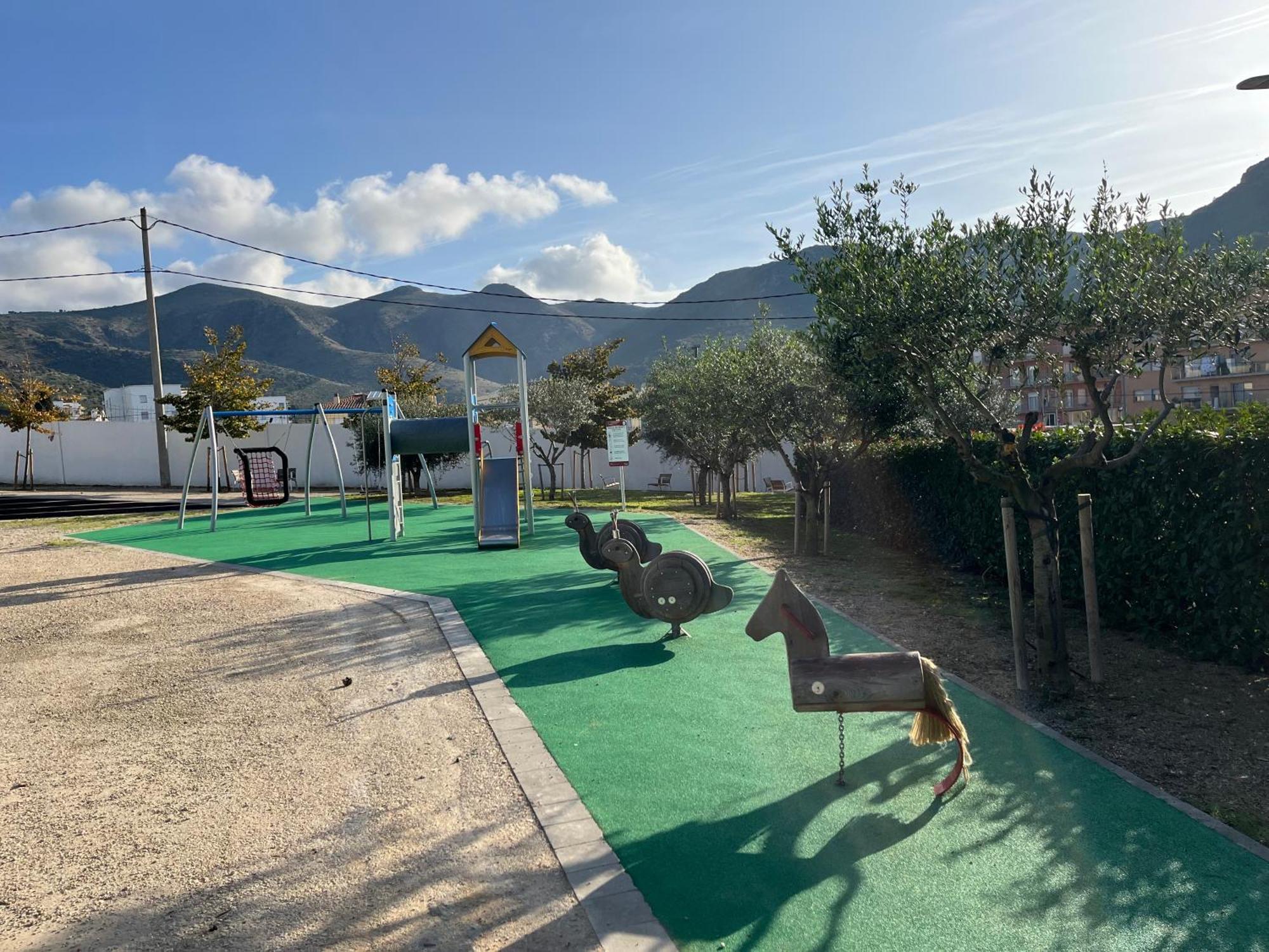 Appartement Standing 58M Plage A 3Mn En Voiture Roses Dış mekan fotoğraf